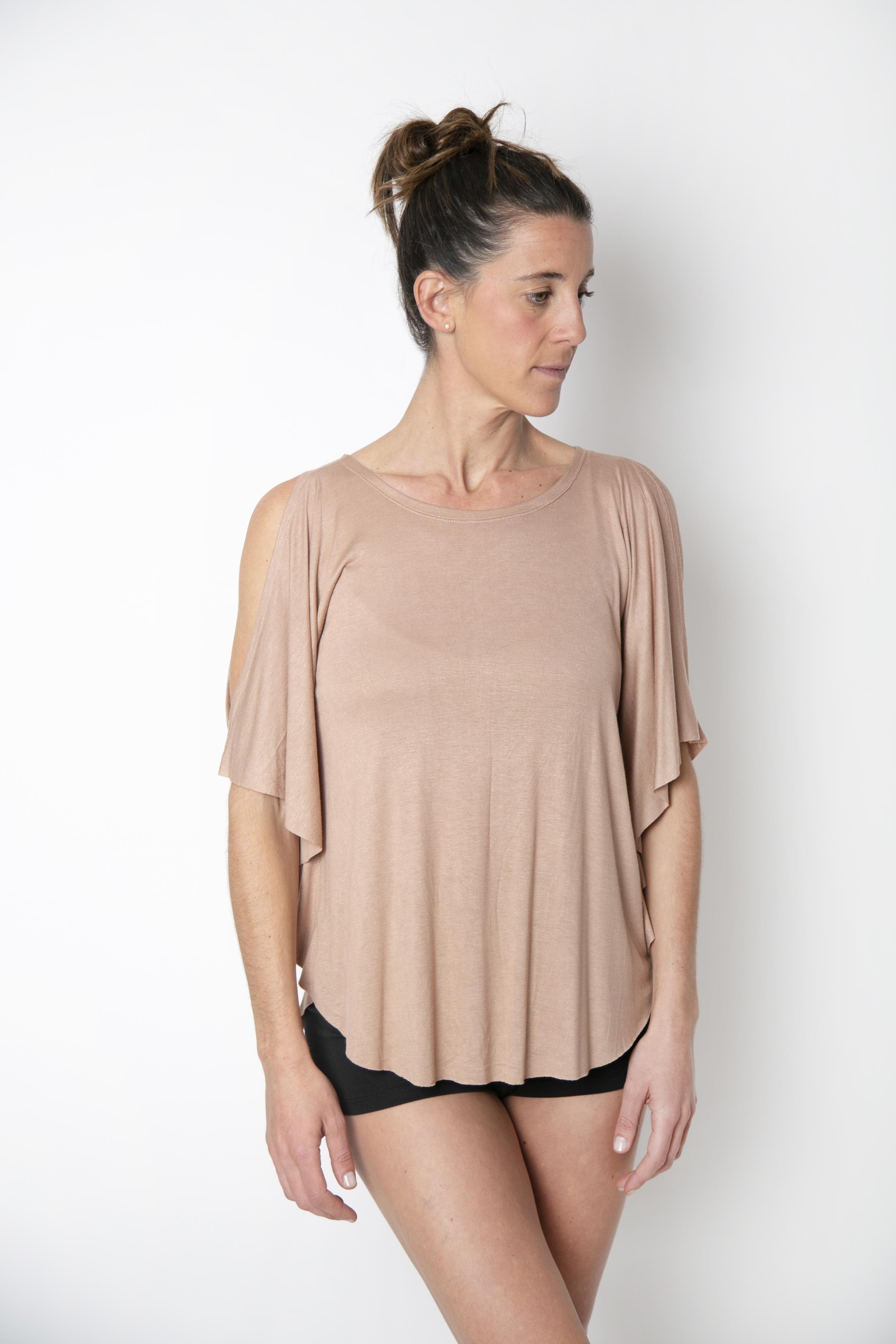 Blusa circular hombros abiertos