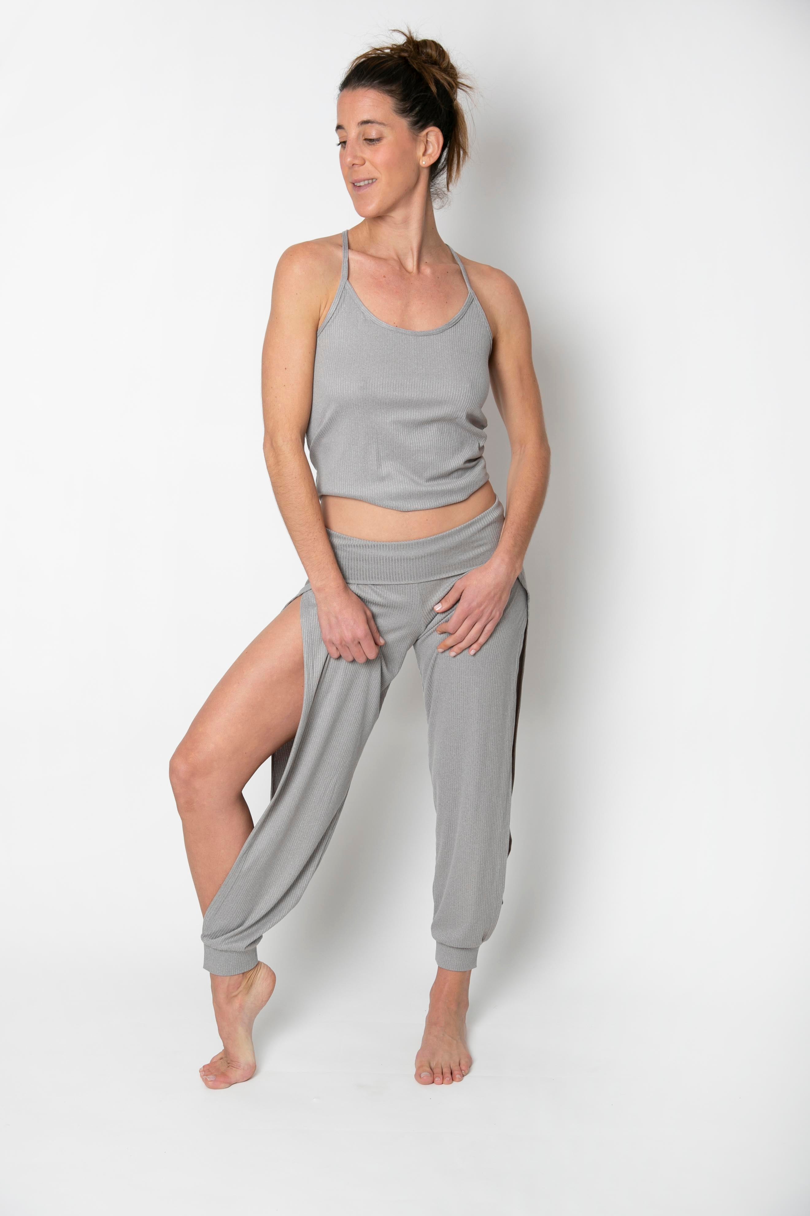 Pantalón abierto con puño pierna